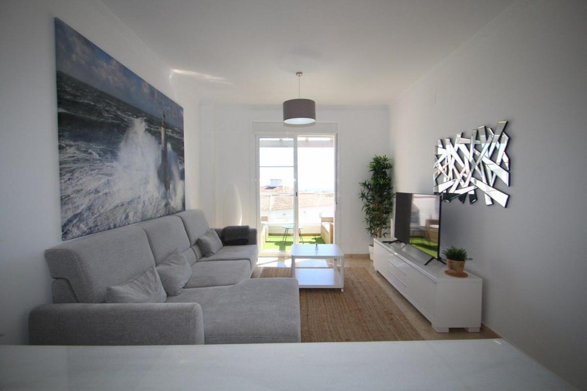 Small Oasis Nelson Mandela Apartment With Sea View, Two Bedrooms, Parking, Terrace And Pool Manilva Exterior foto
