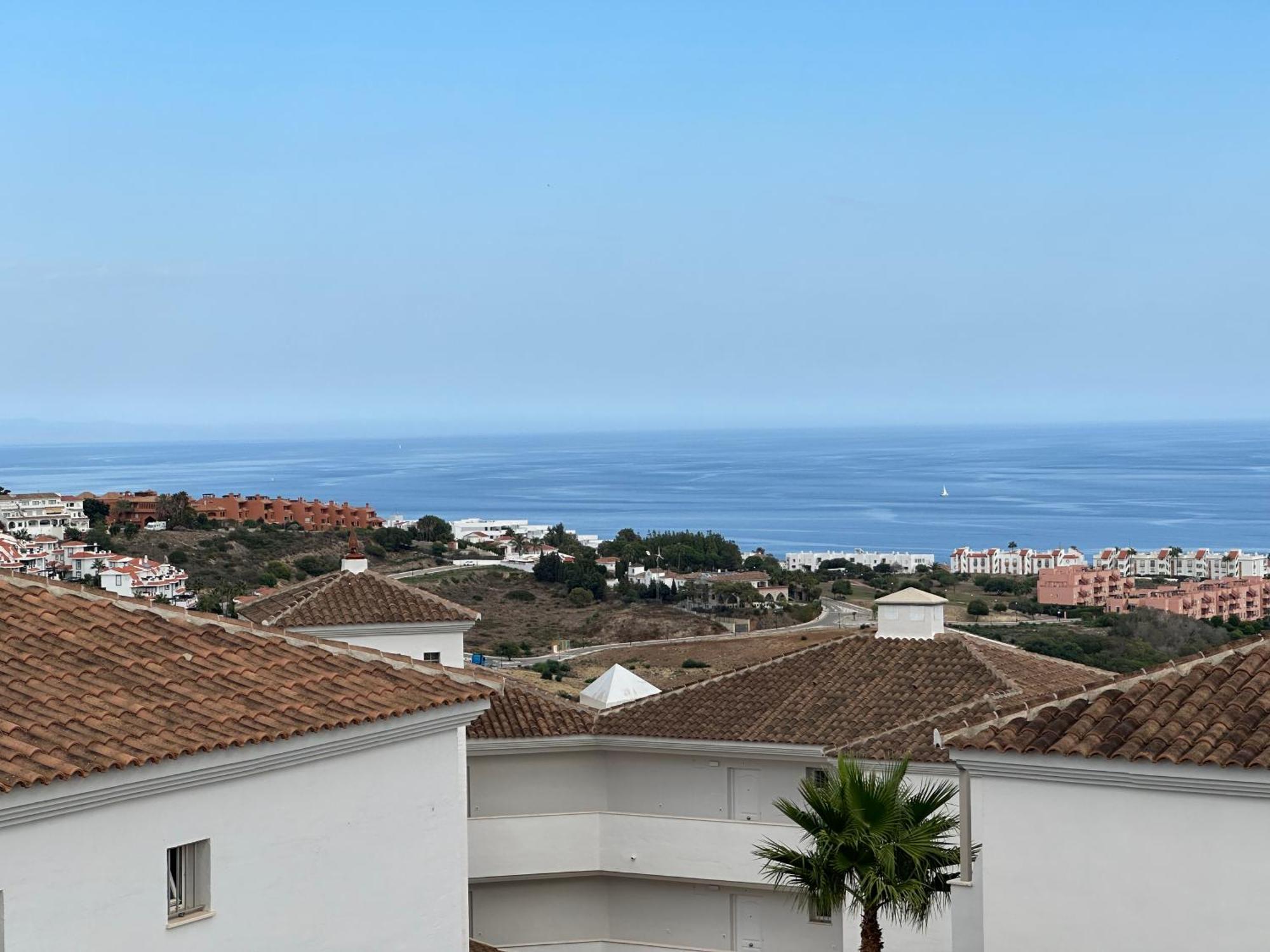 Small Oasis Nelson Mandela Apartment With Sea View, Two Bedrooms, Parking, Terrace And Pool Manilva Exterior foto
